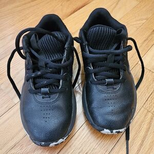 Under Armour Black Kids Sneakers